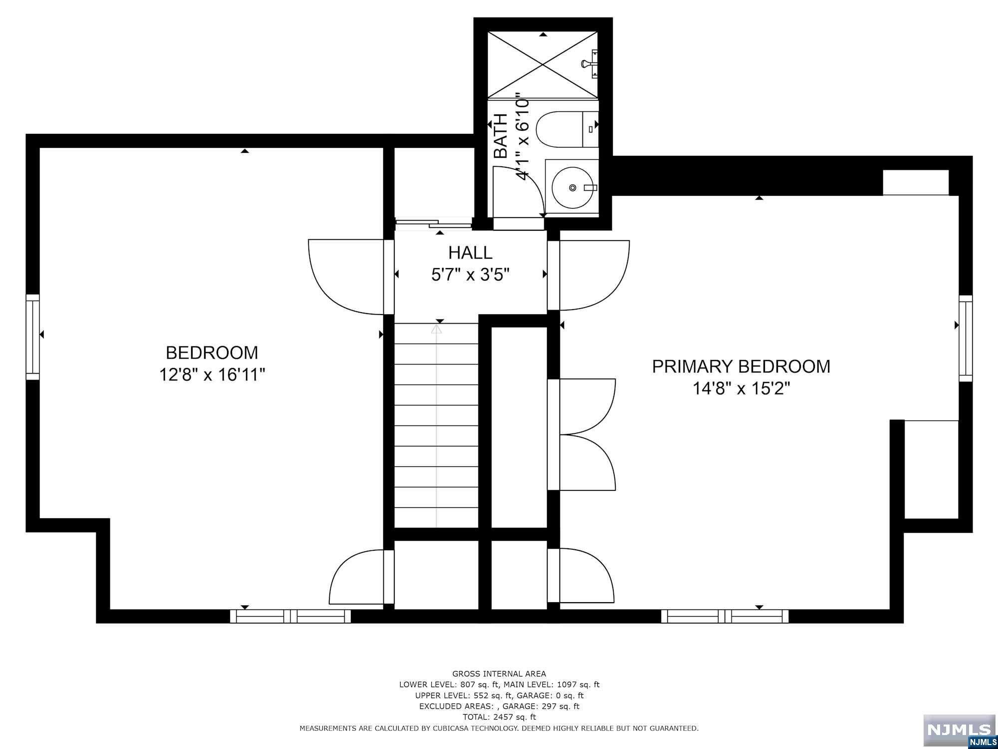 Main image without alt text