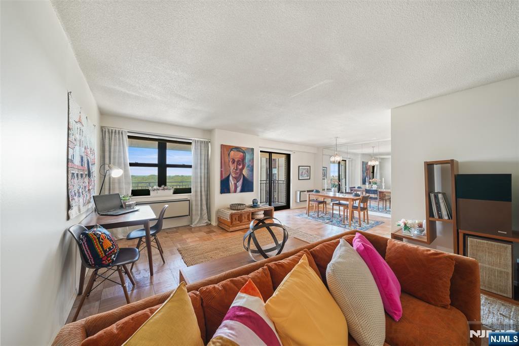 7855 Boulevard 1106