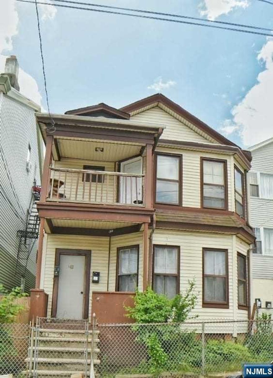 Welcome to this incredible 2-family home perfect for investors or owner-occupants. The 1st floor features an inviting eat-in kitchen, spacious living room, bathroom, and 2 generous bedrooms. On the 2nd floor, you'll find another well-equipped eat-in kitchen, cozy living room, bathroom, pantry, and 3 bedrooms. This property boasts brand new boiler heating systems and hot water heaters for each unit, low taxes, and convenient access to mass transit options. Don't miss out on this fantastic opportunity to own a versatile and income-generating property!