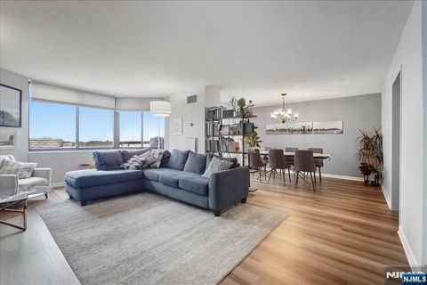 730 Harmon Cove Tower Secaucus NJ 07094