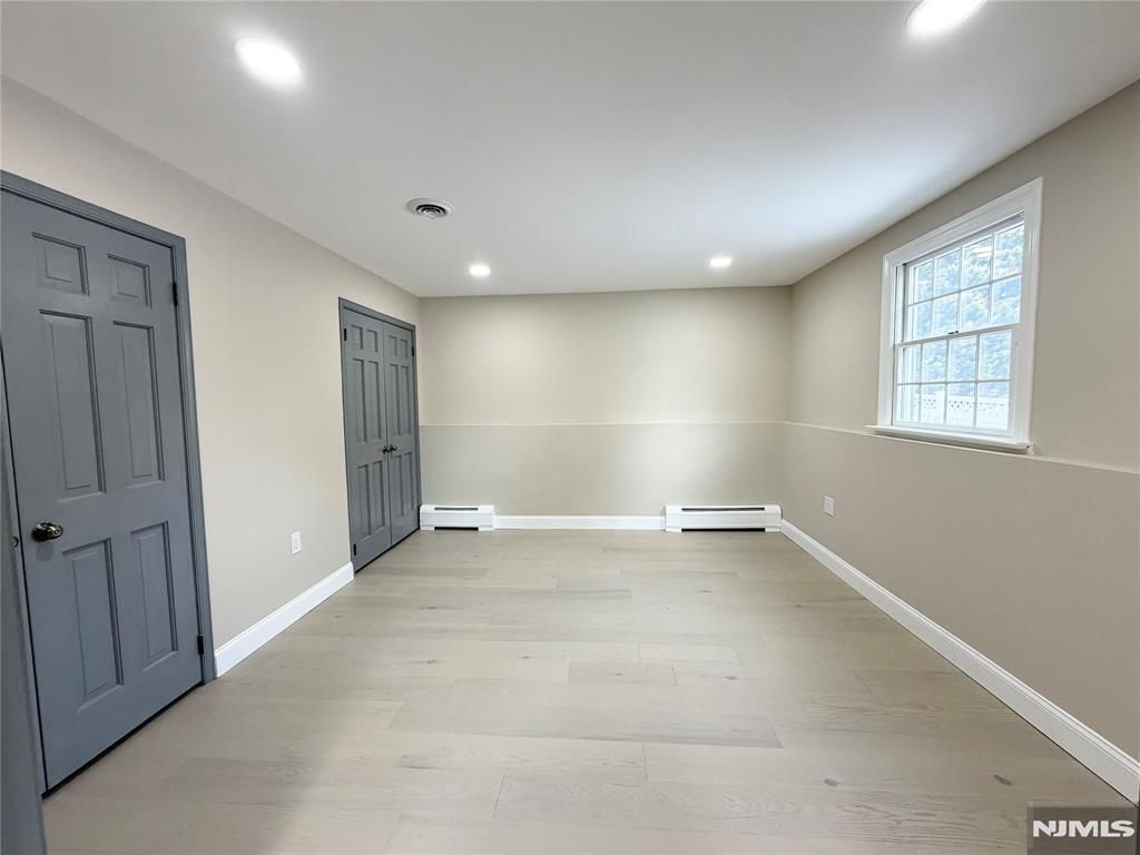 Photo of 850 Ridgewood Avenue, Oradell, NJ 07649 (MLS # 25044201)