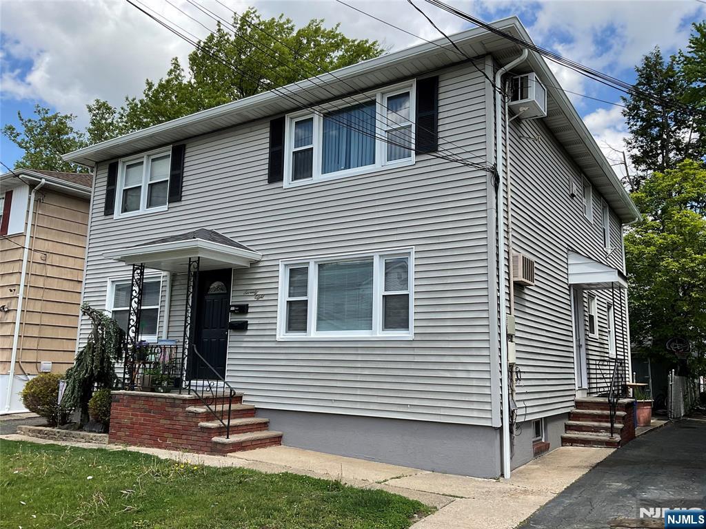 Property for Sale at 78 Front Street, North Arlington, New Jersey - Bedrooms: 6 
Bathrooms: 3 
Rooms: 10  - $890,000