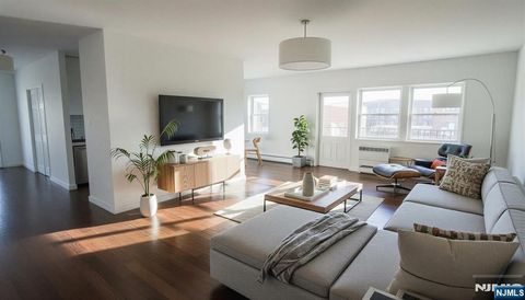 6010 Boulevard East 54 West New York NJ 07093