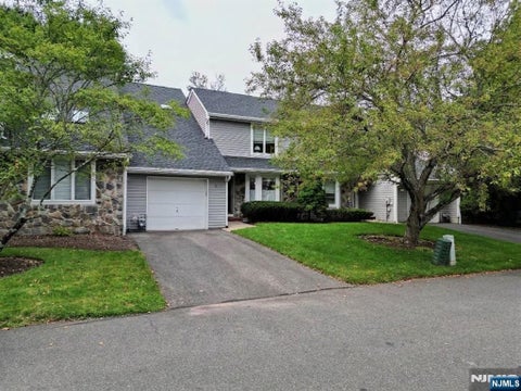 Photo of 10 Matthew Road, Wayne, NJ 07470 (MLS # 26034894)