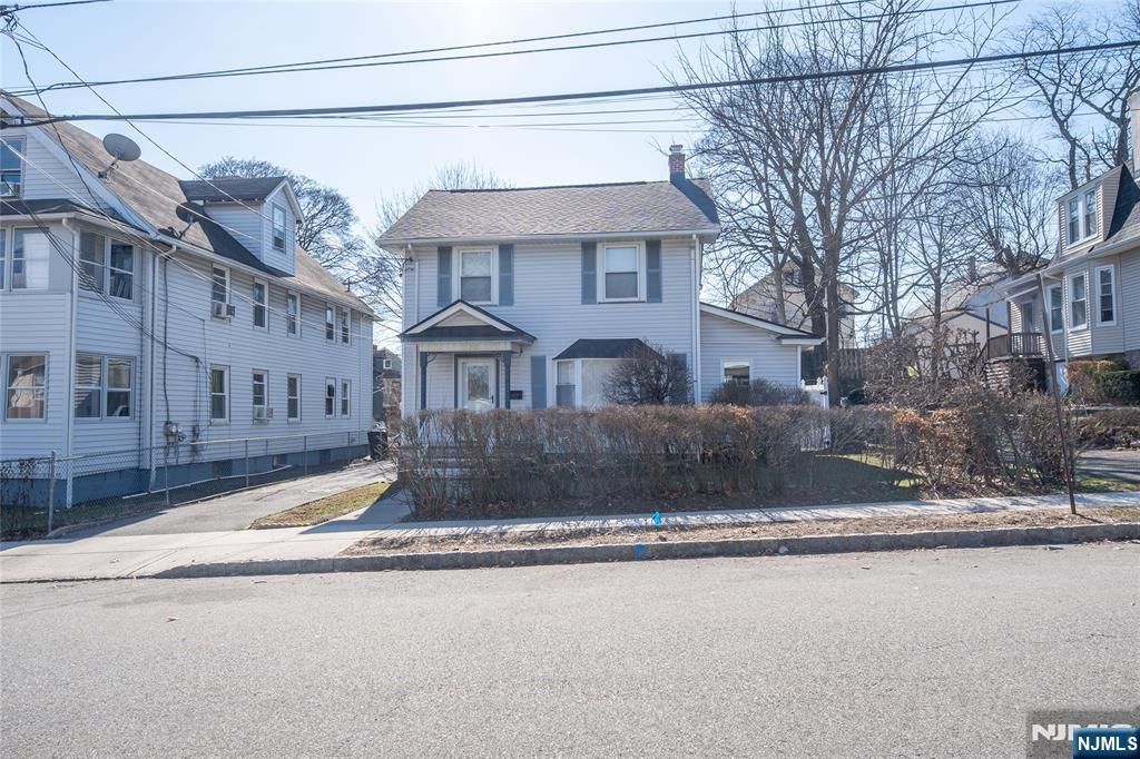 Photo of 20 Maple Street, West Orange, NJ 07052 (MLS # 26007551)