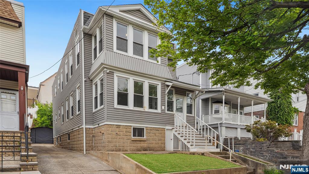 Property for Sale at 119 Davis Avenue, Kearny, New Jersey - Bedrooms: 6 
Bathrooms: 2 
Rooms: 12  - $799,000
