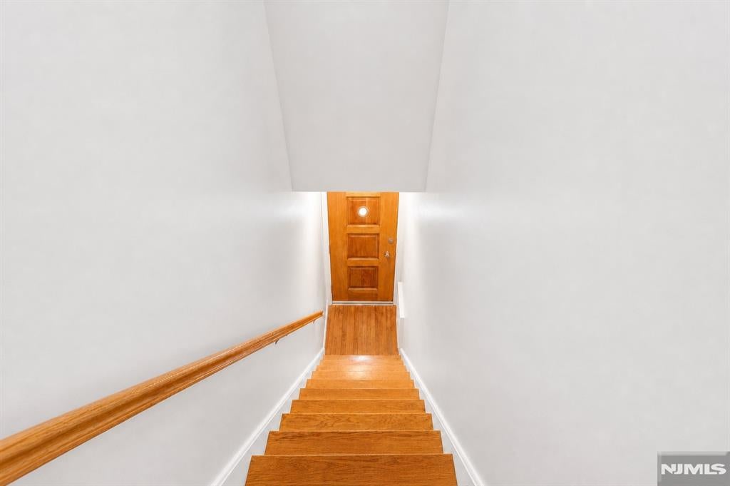 439 Bergen Boulevard