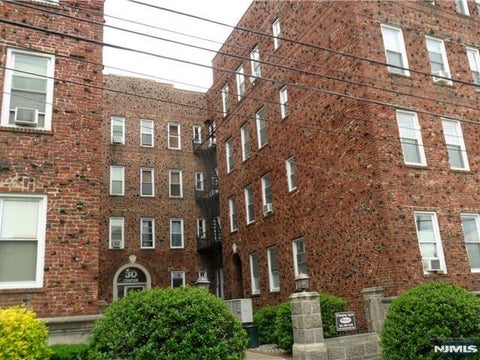 Photo of 30 Harriet AVE #2C, Palisades Park, NJ 07650 (MLS # 26033058)