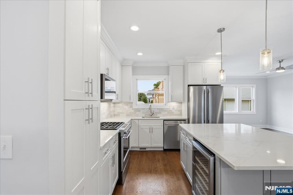 336 1st Street
