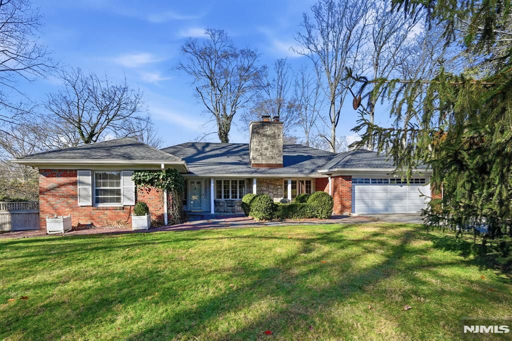 Photo of 50 S 5th Street, Park Ridge, NJ 07656 (MLS # 25041854)