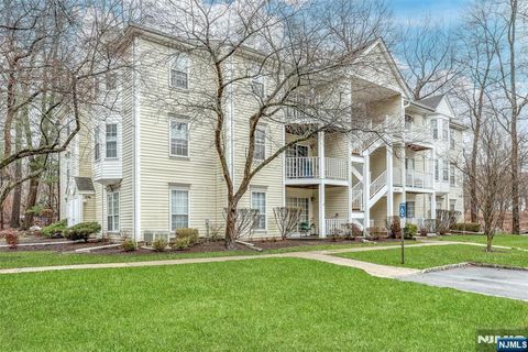 Photo of 667 Juniper Way #667, Mahwah, NJ 07430 (MLS # 26011676)