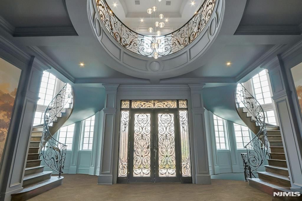 Photo of 10 Frick Drive, Alpine, NJ 07620 (MLS # 26009483)