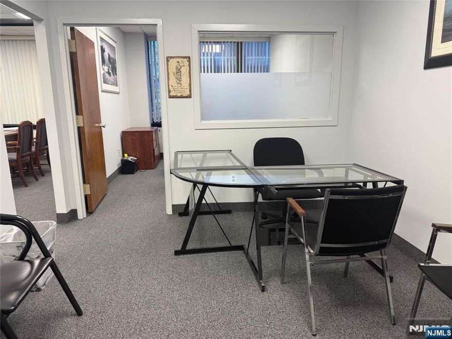Prime shared office sublease opportunity in the heart of Fort Lee! This office features a welcoming reception area and a private office room, making it ideal for professional use. Indoor parking is included for added convenience. Located directly in front of the George Washington Bridge, the space offers unbeatable visibility and accessibility. Excellent transportation options with buses and major highways nearby. Monthly Rent: $1,500 Security Deposit: One month ($1,500) Available for immediate move-in. Perfect for professionals seeking a convenient office in a prime Fort Lee location.