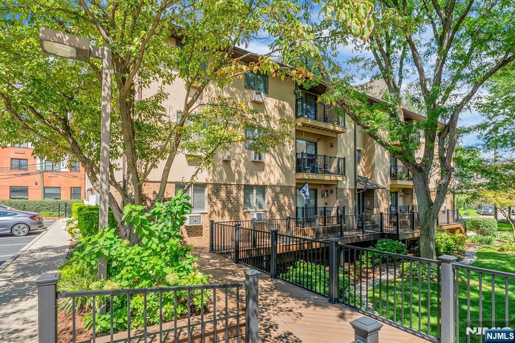 651 Riverside Avenue A-10