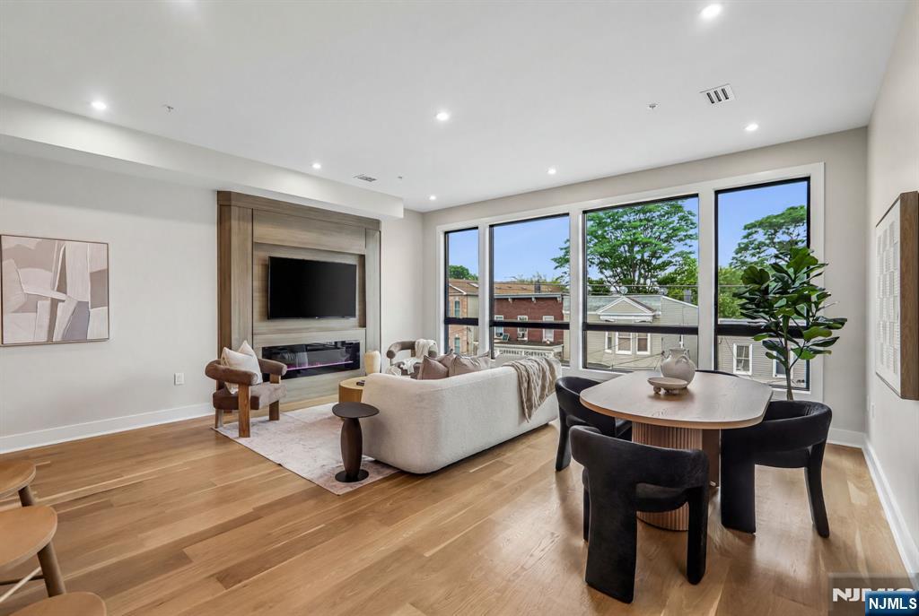 Homes for Sale in Northern NJ | ThisIsRiverEdge.com 78 Zabriskie Street 3