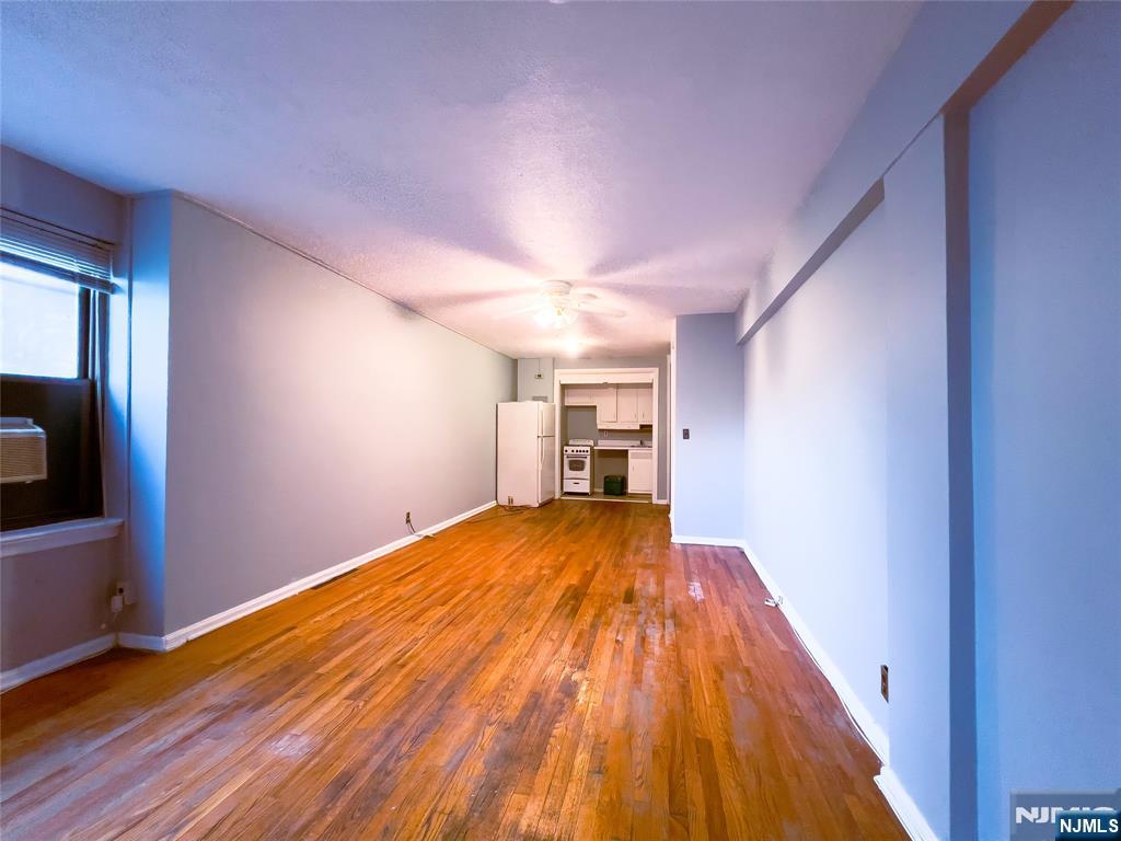 3020 Edwin Avenue 4D