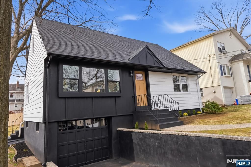 Photo of 116 Washington Place, Teaneck, NJ 07666 (MLS # 26009929)