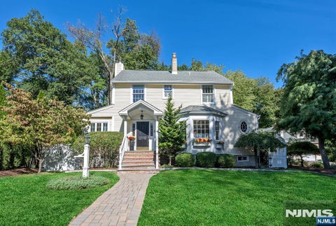 Photo of 70 Saxonia Avenue, Wyckoff, NJ 07481 (MLS # 26036592)