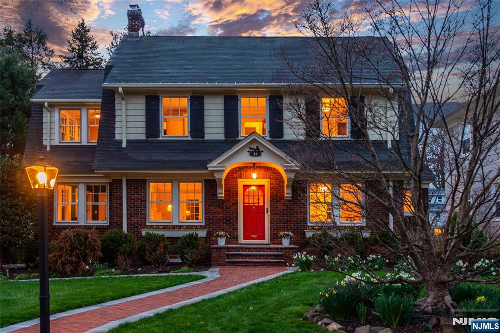 Property for Sale at 51 Tuxedo Road, Montclair, New Jersey - Bedrooms: 4 
Bathrooms: 4 
Rooms: 10  - $1,199,000