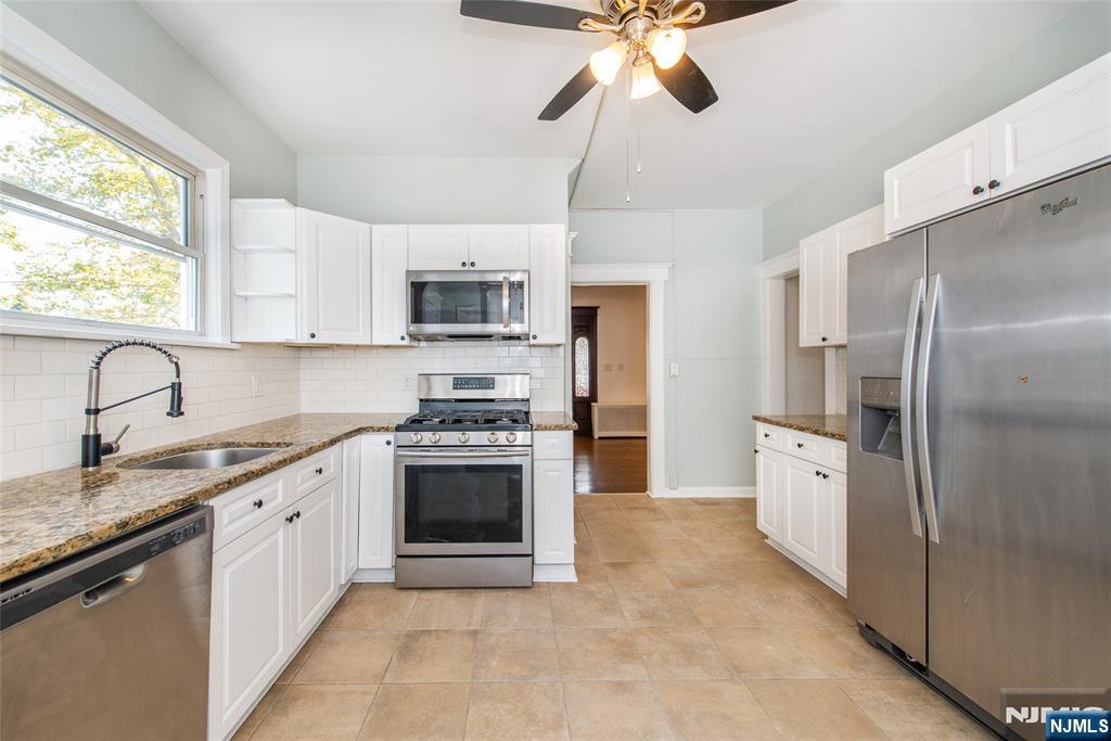 331 Diamond Bridge Avenue