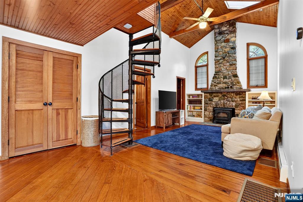 106 Demarest