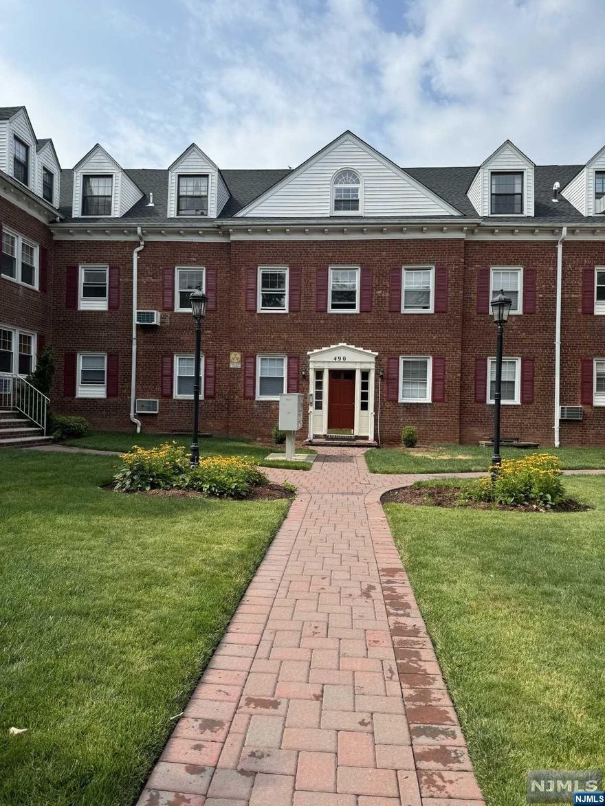 Spacious freshly painted second floor 2 Bedroom apartment with brand new stainless/granite kitchen in the very well cared Beverly Gardens Complex. Rent includes heat, hot water and parking for one car in the complex parking lot. This complex also offers onsite laundry and is extremely close to bus transportation and Cedar Lane Shopping. Landlord requires proof of income, a very solid credit report and interview.