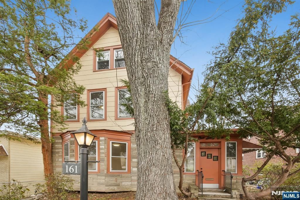 Photo of 161 Chestnut Street, Leonia, NJ 07605 (MLS # 26010594)