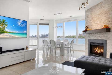 Photo of 600 Harbor Boulevard #0928, Weehawken, NJ 07086 (MLS # 26025162)