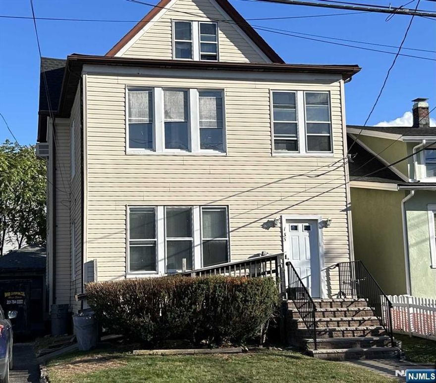 Welcome to 135 Park Ave., a newly renovated first-floor unit steps from the NYC bus stop in the convenient and quiet Passaic Park neighborhood. Features new kitchen with large pantry, quartz countertops, and all new stainless steel appliances. High ceilings, archway entry, and stain glass window add charm to this perfect layout. Open living/dining area with room for table under the new chandelier. New vinyl plank flooring throughout. Tenants have access to shared use of the yard. Plenty of street parking available. Laundry hookup provided in basement. No pets. Non-smoking unit. Tenant responsible for heat, gas, electric, hot water, snow removal. Quick access to Manhattan via car, bus, and trains! Also enjoy tons of local shopping nearby and the neighborhood's gem, Veteran's Memorial Park.