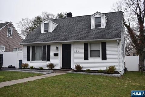 3 Emmett Place Waldwick NJ 07463