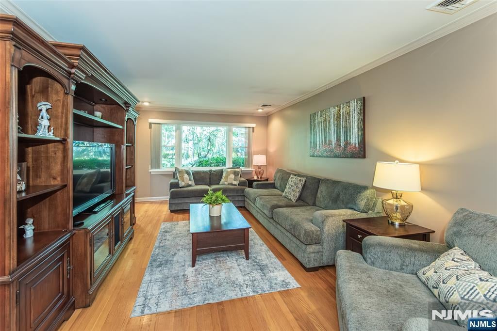 412 Harristown Road