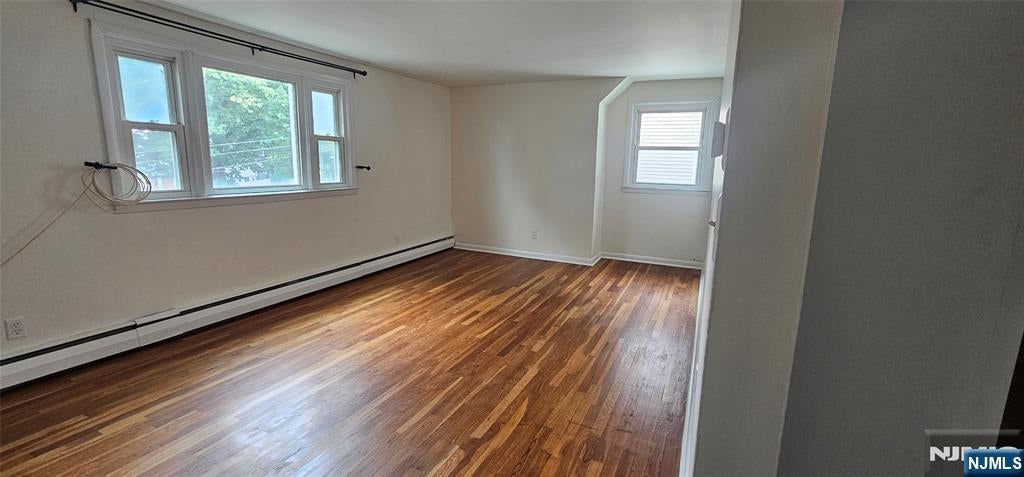 19 Knoble Place 2nd Floor