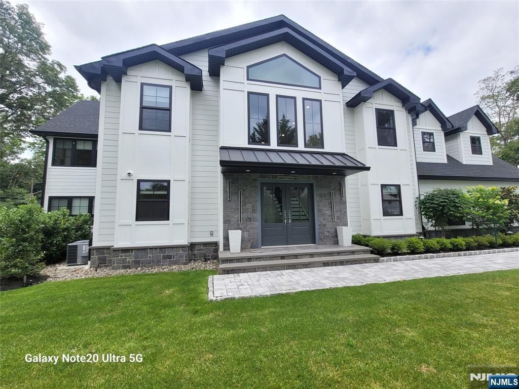 Photo of 258 County Road, Demarest, NJ 07627 (MLS # 26001880)