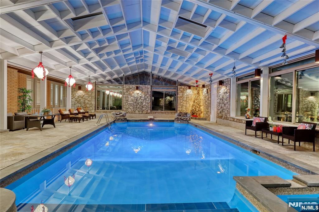 91 Chestnut Ridge Road