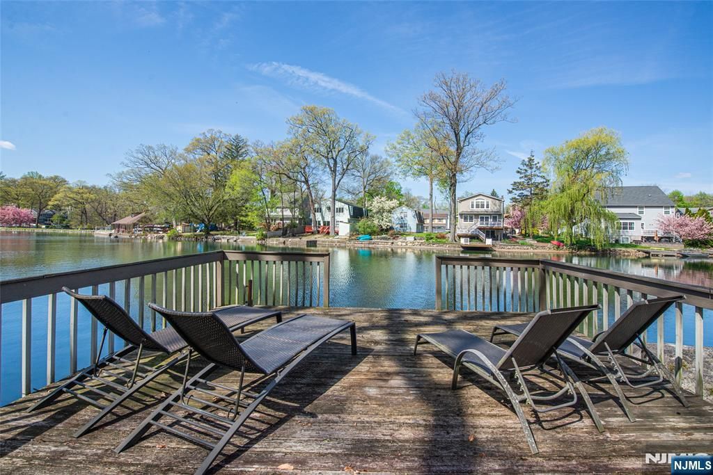 Photo of 393 Lakeview Avenue, Ringwood, NJ 07456 (MLS # 26014747)