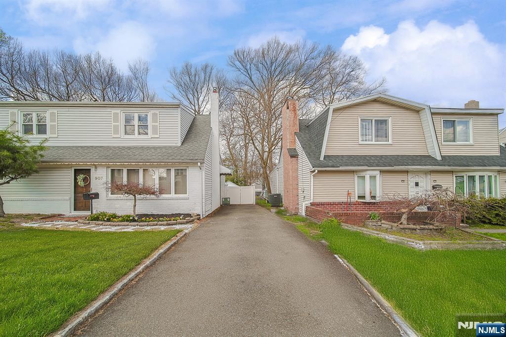 907 Spring Valley Road