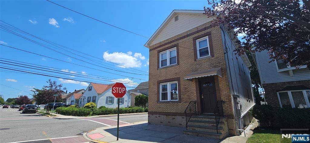 780 6th Street 1