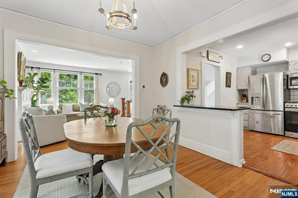 31 Macopin Avenue