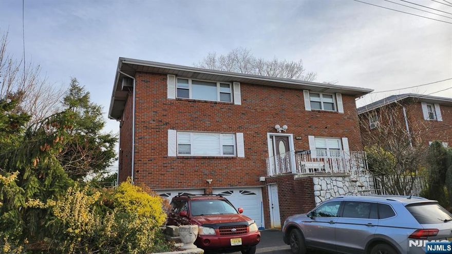 2 Family home top & Bottom on a dead end street. First floor features Living room, Dining room, 3 bedrooms, 1 full bath, Modern-eat-in kitchen, and Hardwood Floor. Ground floor features Large family room, full bath, and summer kitchen with separate entrance. 2 attached car garage and 1 outside driveway. Tenant is responsible for snow removal for own entrance & driveway, electricity, heat, and 60% of water bill. Shed is not included in the rent.