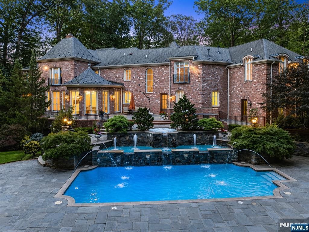 Photo of 47 Fox Hedge Road, Saddle River, NJ 07458 (MLS # 26001479)