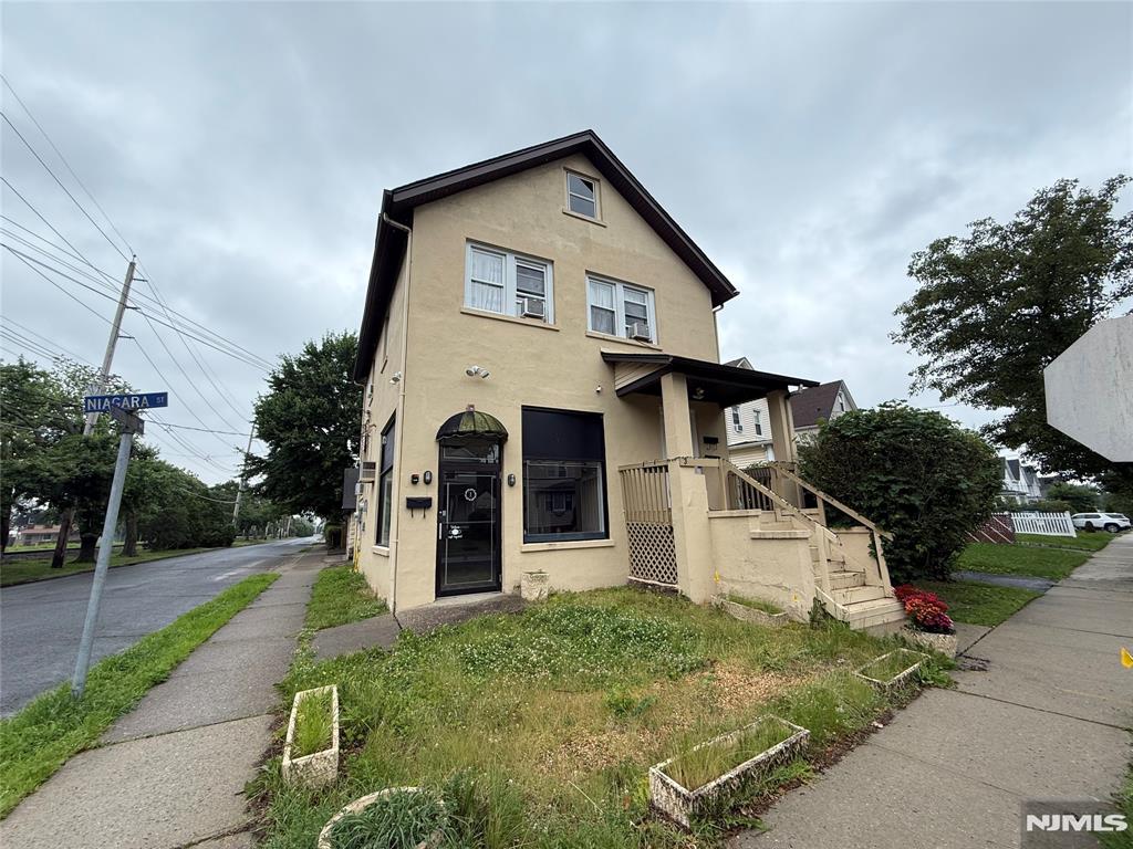 3 Niagara Street 1
