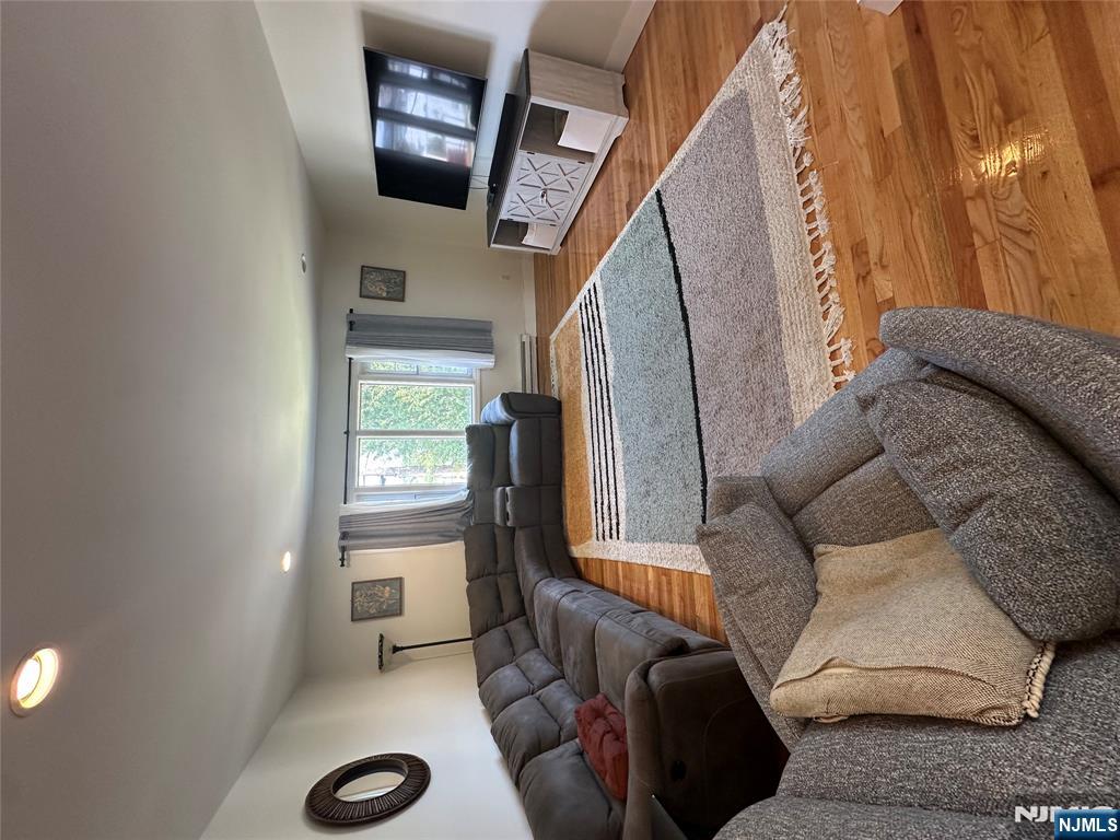 52 Fairview Avenue