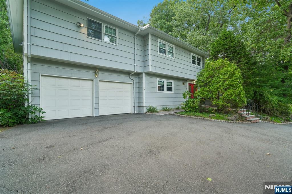 30 Connel Drive