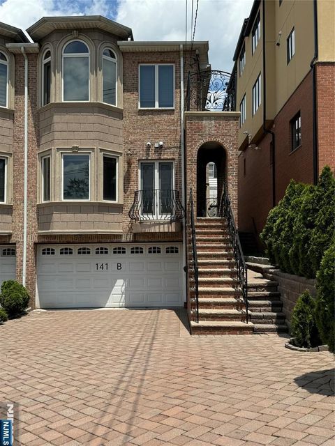 Photo of 141 E Edsall Boulevard, Palisades Park, NJ 07650 (MLS # 25019630)