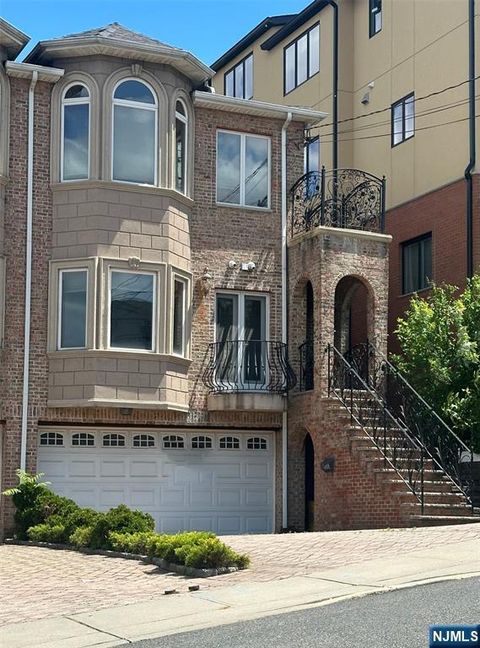 141 E Edsall Palisades Park NJ 07650