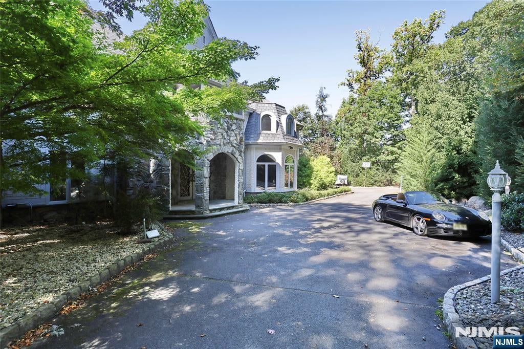 9 Cameron Road