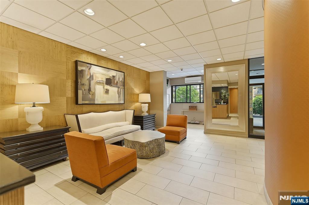 Homes for Sale in Northern NJ | ThisIsRiverEdge.com 235 Prospect Avenue 10H