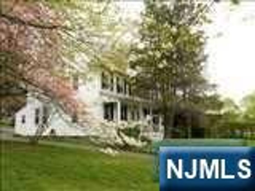 Location, Location. Next door from MAUGHAM E.S.Colonial style with 3 Br( possible 4 or office) 2 full Bth.Hdwd flr repolished and freshly painted.Large finished basement with W/D. Large backyard.Walk to all schools. Easy commute to NYC.