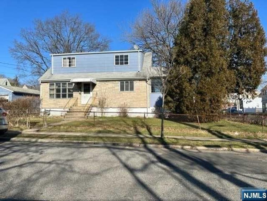 GREAT LOCATION, CORNER PROPERTY, LOTS OF POTENTIAL. CALLING BUILDERS AND INVESTORS. PROPERTY NEED COMPLETE REHABILITATION. SELLING AS IS CONDITION, SELLER MADE NO REPRESENTATION OF CONDITION OF PROPERTY. CASH DEAL. BUYER RESPONSIBLE TO OBTAIN TEMPORARY CERTIFICATE OF OCCUPANCY FOR CLOSING.