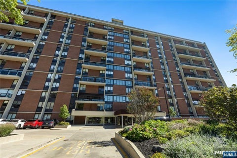 Photo of 3 Horizon Road #1023, Fort Lee, NJ 07023 (MLS # 26035835)